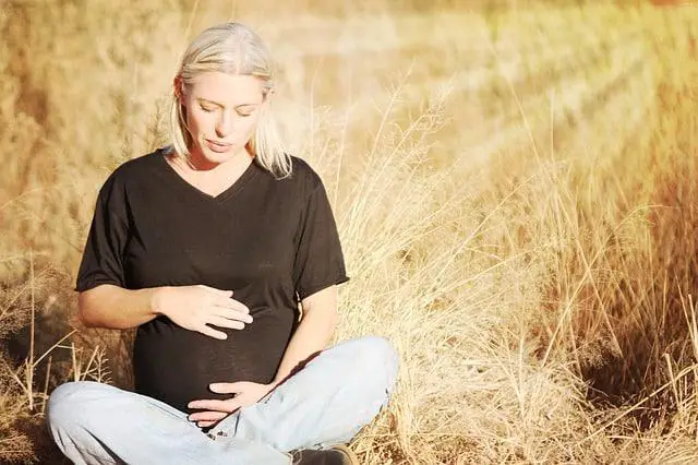 Dezvoltare bebelusi - perioada intrauterina si primul an de viata